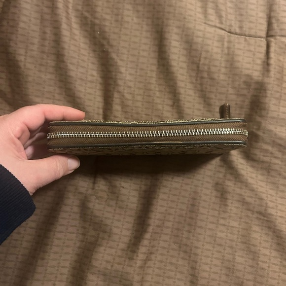 Coach  Wallet - Picture 7 of 12